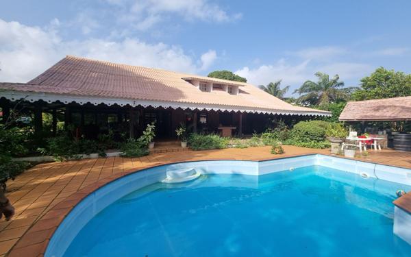 Maison à vendre    6 pièces •  Remire-Montjoly