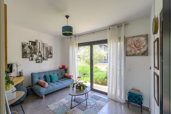 Maison
                                                                                                                                                                                                                                                                                                                        6 pièce(s)                                                                                                                                                                                                          4 chambre(s)                                                                                                                                                                                                          189  m²