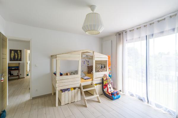 Maison
                                                                                                                                                                                                                                                                                                                        6 pièce(s)                                                                                                                                                                                                          4 chambre(s)                                                                                                                                                                                                          189  m²