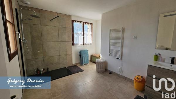 Longère 5 pièces de 120 m² à Nemours (77140)