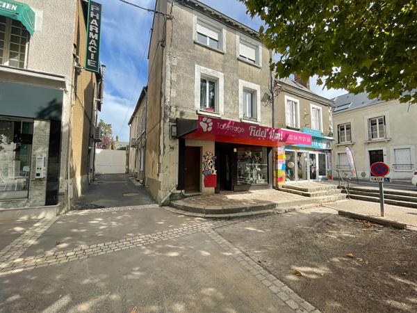Immeuble de rapport - Contres, en plein coeur de ville