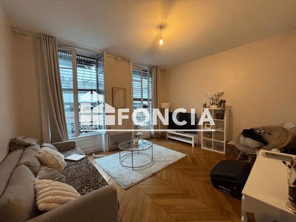 Location Appartement 2 pièces 50.2 m² - 13 RUE CLAUDIA Lyon 69002