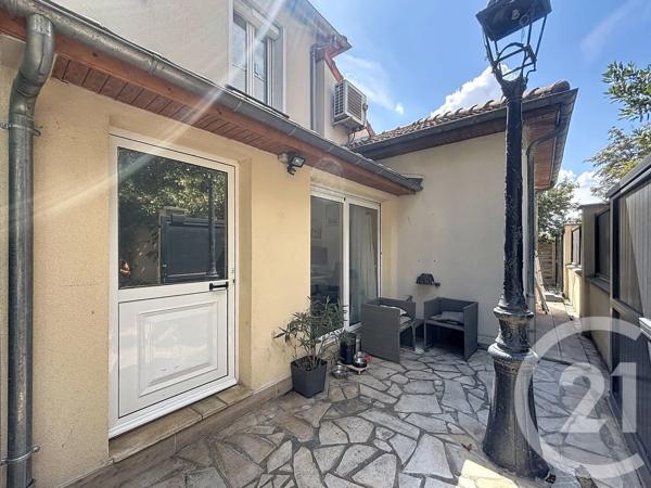 Maison à vendre  3 pièces - 68,74 m 2   CHOISY LE ROI  - 94