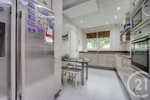 Appartement F4 à vendre  5 pièces - 124 m 2   ST MANDE  - 94