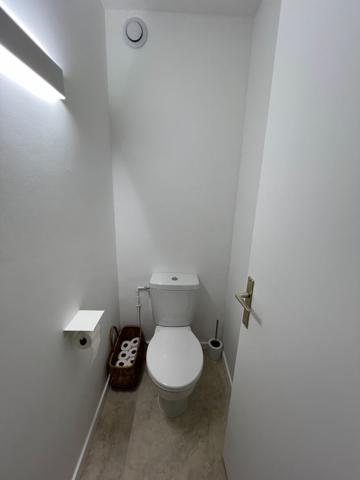 17200 ROYAN Appartement T2 ROYAN CENTRE avec terrasse, cave et parking
