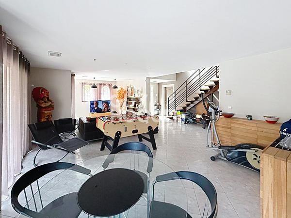 Cabestany Maison F4 en 3 Faces avec garage et jardin