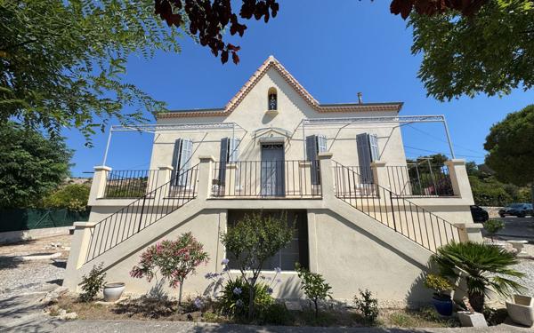 Maison à vendre    5 pièces • 237 m2 Marseille 16