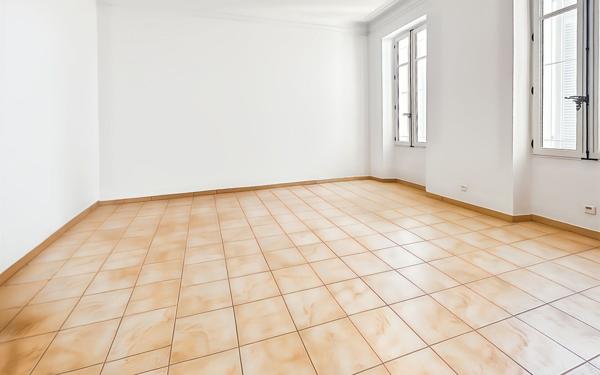 Maison à vendre    5 pièces • 237 m2 Marseille 16