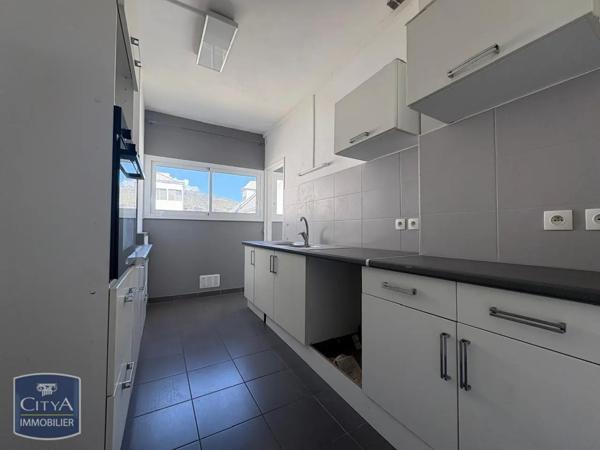 Appartement à louer 3 pièces 92.84m²