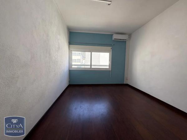 Appartement à louer 3 pièces 92.84m²