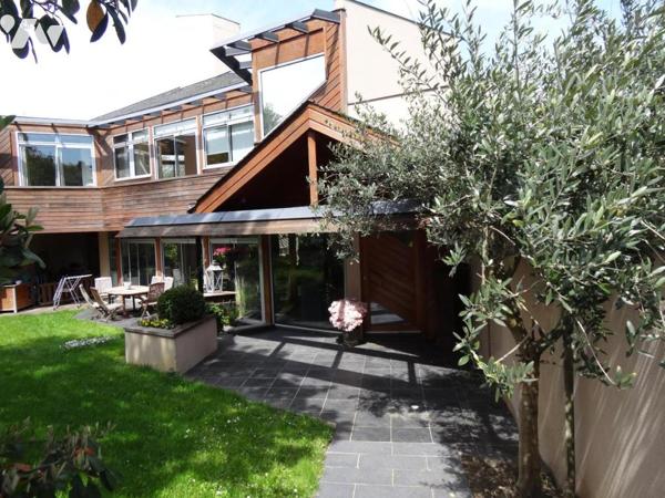 Meudon Bellevue - Maison d'architecte au calme et dans la verdure - 5 chambres - un parking