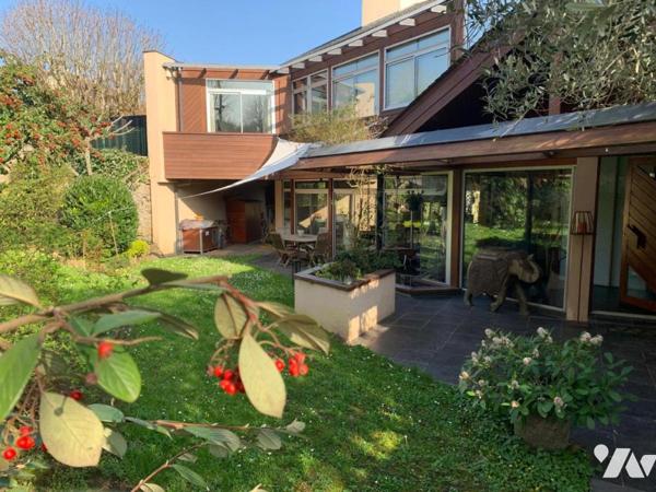 Meudon Bellevue - Maison d'architecte au calme et dans la verdure - 5 chambres - un parking