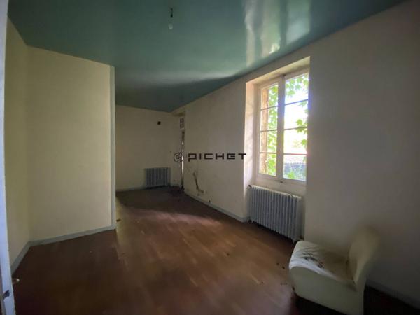 Maison 9 pièces 230 m²