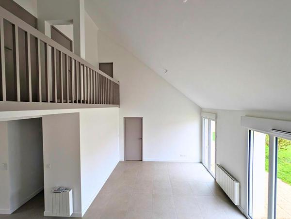 Maison familiale rénovée 133m2 Centre ville Sainte Luce Sur Loire