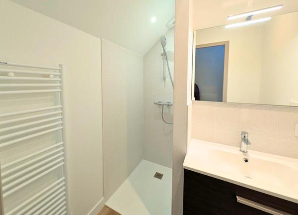 Maison familiale rénovée 133m2 Centre ville Sainte Luce Sur Loire