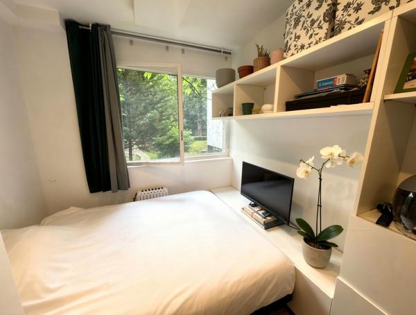 Appartement
         1 pièce
        - 14 m² 190 000 € *