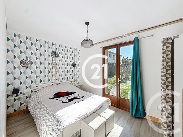 Maison à vendre  4 pièces - 73 m2 CHATEAUBERNARD - 16