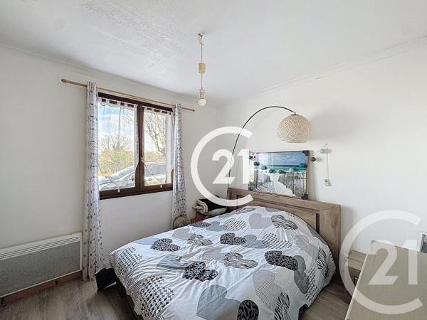 Maison à vendre  4 pièces - 73 m2 CHATEAUBERNARD - 16