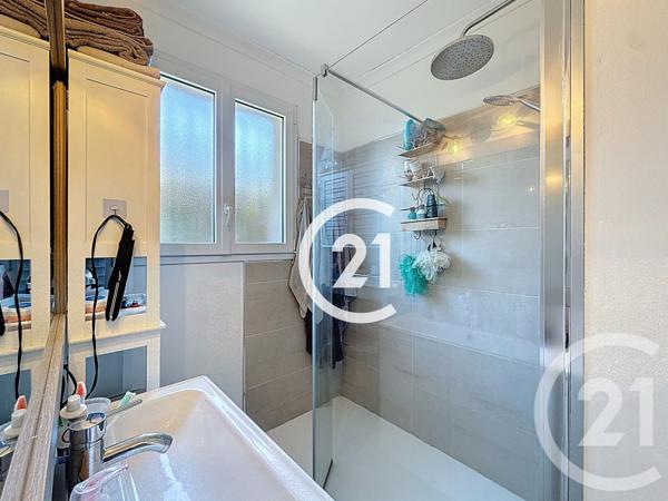 Maison à vendre  4 pièces - 73 m2 CHATEAUBERNARD - 16