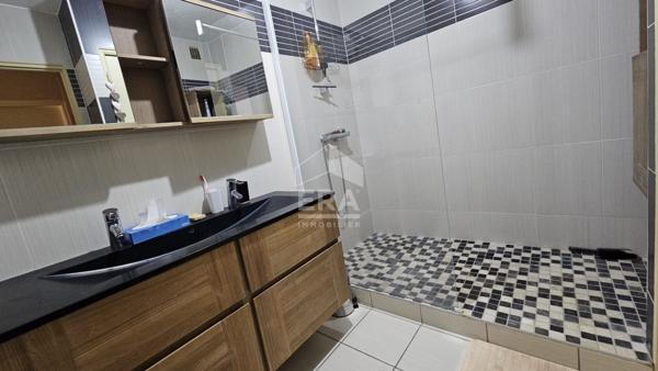 Perpignan "Las Cobas" : Appartement 3 chambres, balcons, garage et parkings à vendre