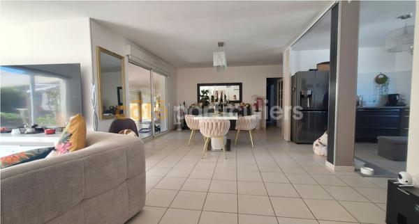 Vente
                Maison130 m² - 4 Pièces -
                    ARVERT (17530)