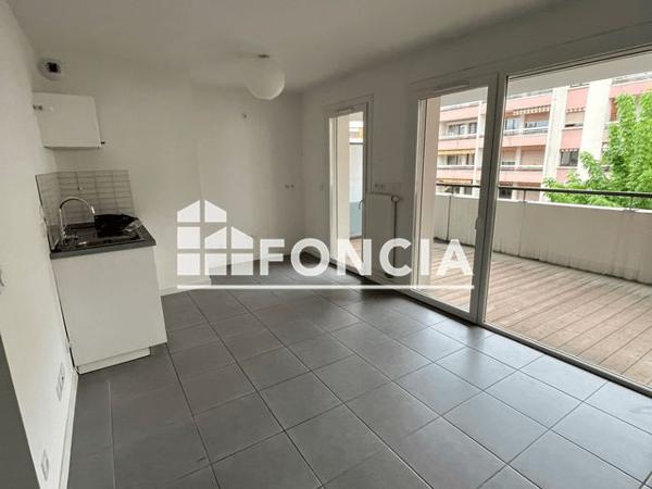 Location Studio 30.83 m² - 6 & 8 AVENUE DE LA VERSOIE Thonon Les Bains 74200