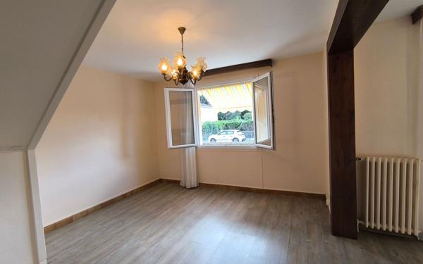 Maison à vendre    5 pièces • 97 m2 Mont-de-Marsan