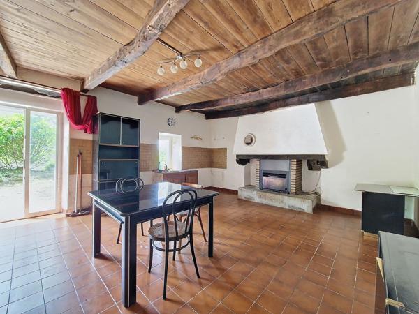 Longère de 3 pièces, 80 m² à Plomodiern 29550