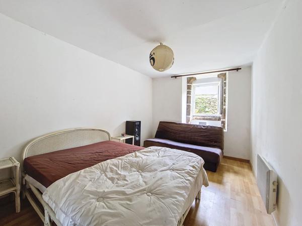 Longère de 3 pièces, 80 m² à Plomodiern 29550