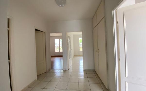 Maison à louer    3 pièces •  Castres