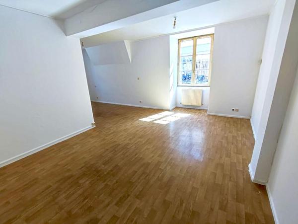 APPARTEMENT CENTRE HISTORIQUE ANCENIS