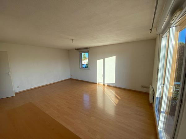 Location appartement Caussade - 2 pièce(s) - 50 m² - 495 €/mois