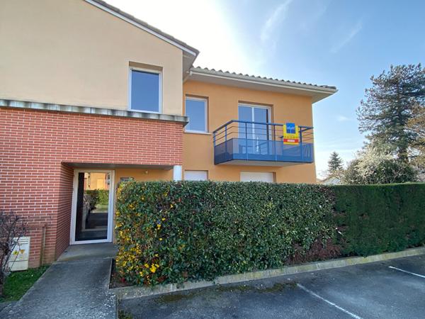 Location appartement Caussade - 2 pièce(s) - 50 m² - 495 €/mois