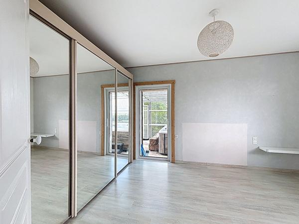 Maison Le Buret 6 pièce(s) 110.30 m2
