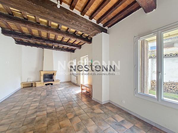 Maison de ville Saint Laurent D Aigouze 7 pièce(s) 140 m2