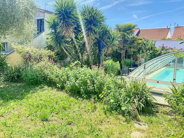 Maison à vendre    13 pièces •  Aytré