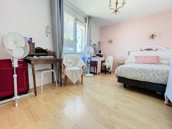 Maison à vendre    13 pièces •  Aytré