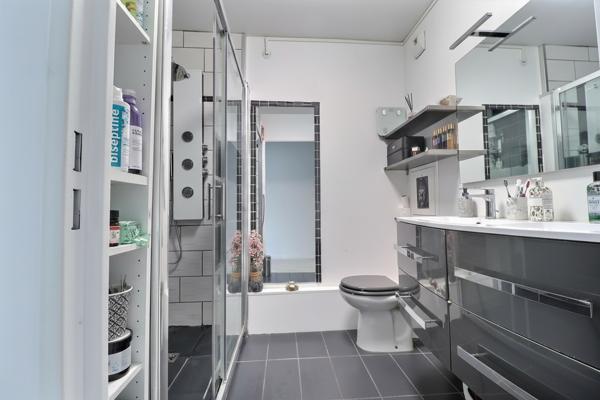 DUPLEX LUMINEUX AVEC TERRASSE DE 26 m²