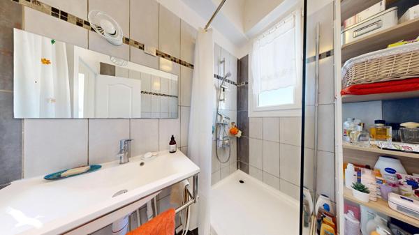 Appartement à vendre 175 000 € Marseille 05 3 p 49,7 m² DPE E