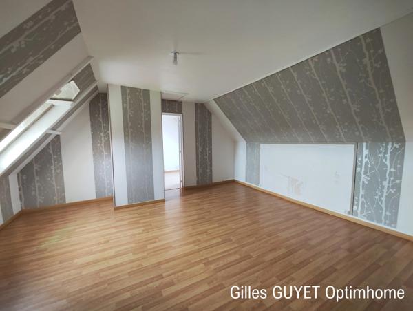 MAISON DE CARACTÈRE,T7,160M², 335000€ Dépendance. Terrain de 8000M²