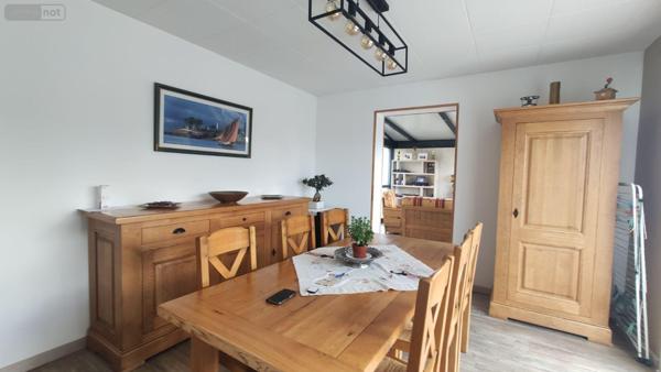 Maison individuelle à vendre à Baud dans le Morbihan (56150), ref : 065/1841   
Centre-ville