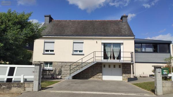 Maison individuelle à vendre à Baud dans le Morbihan (56150), ref : 065/1841   
Centre-ville