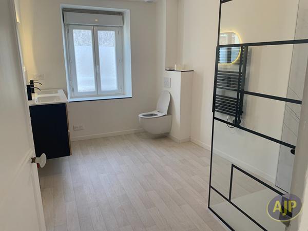 Location maison Vieillevigne : 1 000 € - AJP Immobilier Vieillevigne