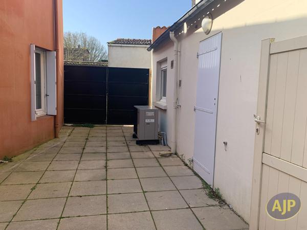 Location maison Vieillevigne : 1 000 € - AJP Immobilier Vieillevigne