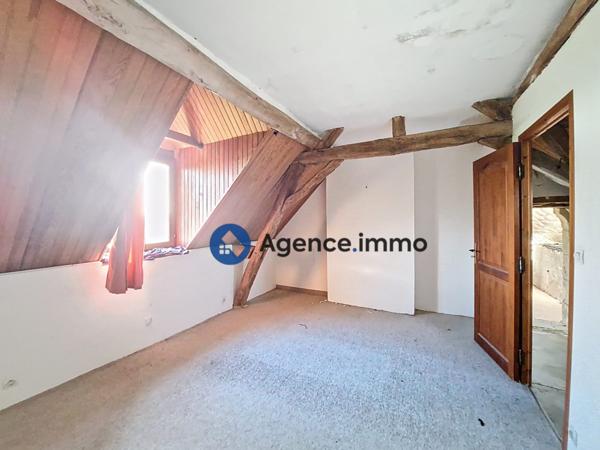 À vendre - Maison ancienne, 5 pièces située à Souvigné (37330)