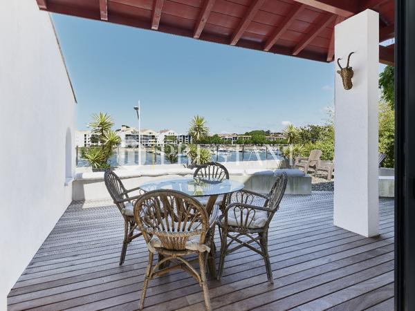NIVELLE – MAISON CONTEMPORAINE A LOUER AVEC PISCINE PLAGE A PIED – 10 PERSONNES, CIBOURE