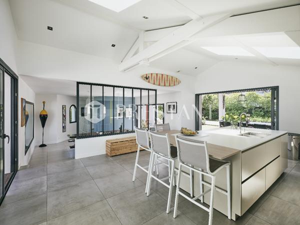 NIVELLE – MAISON CONTEMPORAINE A LOUER AVEC PISCINE PLAGE A PIED – 10 PERSONNES, CIBOURE