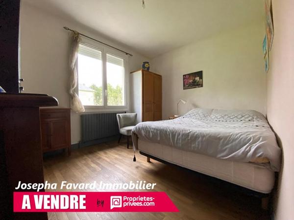 Maison 4 chambres -121 m² - Jardin paysager 2500  m² -Garage  45 m²