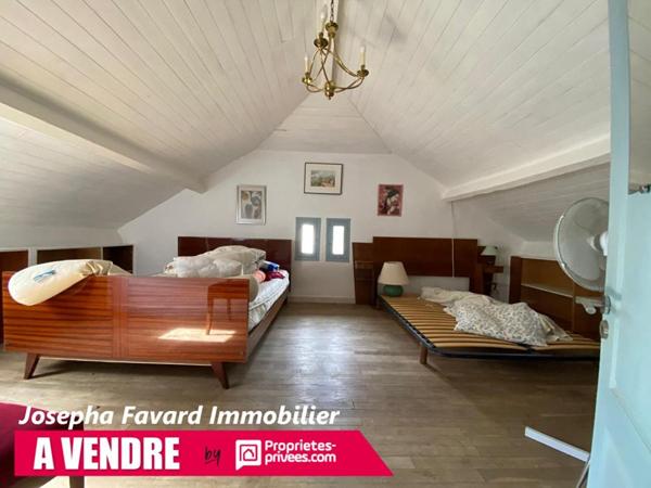 Maison 4 chambres -121 m² - Jardin paysager 2500  m² -Garage  45 m²