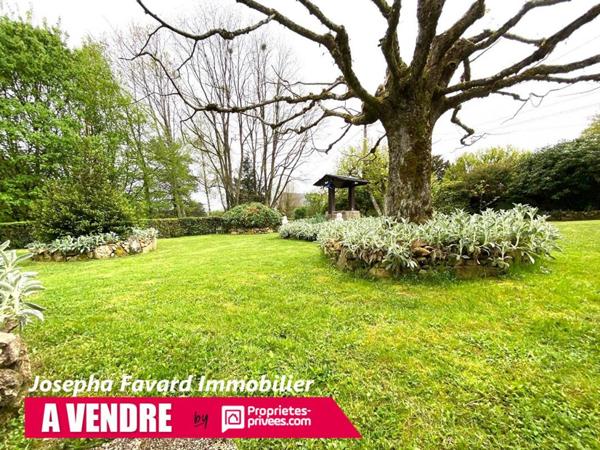 Maison 4 chambres -121 m² - Jardin paysager 2500  m² -Garage  45 m²